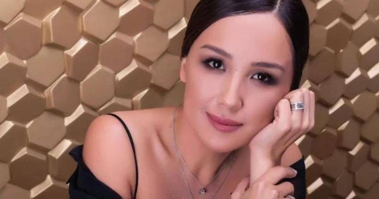 «Тыйымы көп ортада өстім»: Ләйлә Сұлтанқызы анасымен арақатынасы туралы ашық айтты