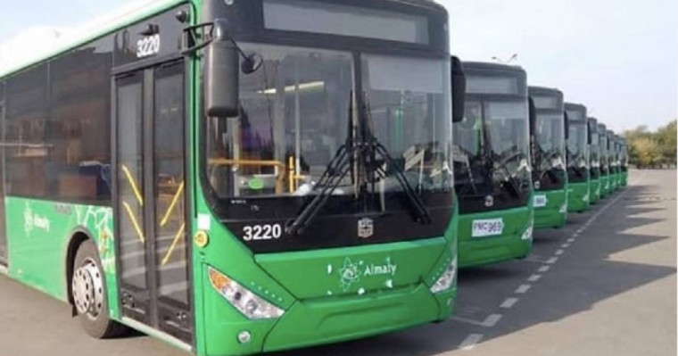 Алматыда екі автобустың соғысынан 6 адам зардап шекті