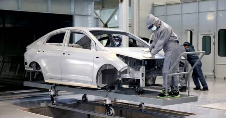 Тоқаев Алматыда мультибрендтік автомобиль зауытының құрылысын іске қосты