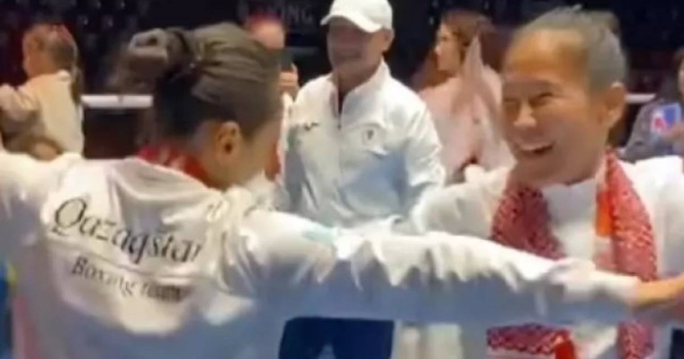 Қазақстандық спортшылар Азия чемпионатындағы жеңісті ерекше тойлады