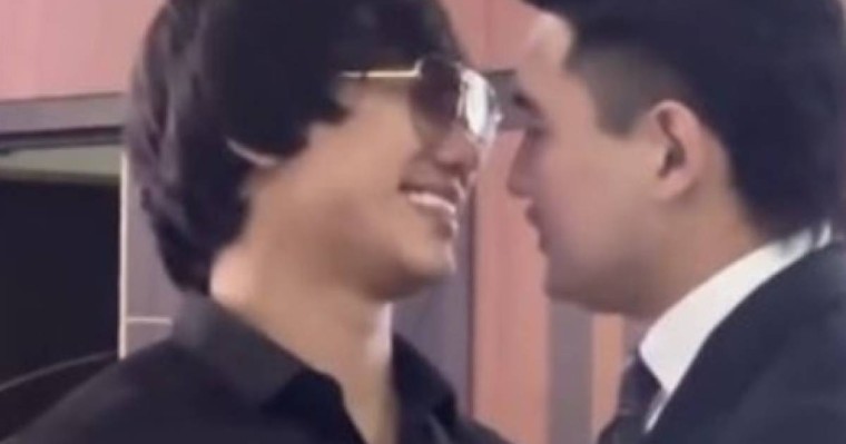 "Еще астыңғы ернін тістеп қоя ма": Қайрат пен Төреғалидің видеосы тағы да қызу талқыға түсті