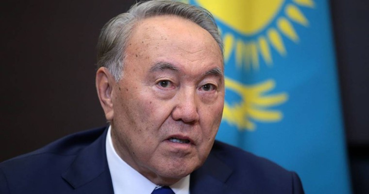 «Маған мәңгілік қал дейтін»: Нұрсұлтан Назарбаев президенттік мансабын тоқтатуға қай уақытта шешім қабылдағанын айтты