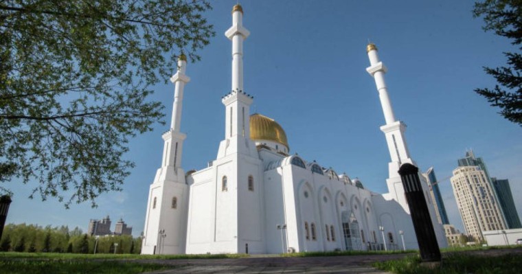 Мешітке 15 минутқа ғана кіруге рұқсат: бас мүфти үндеу жасады