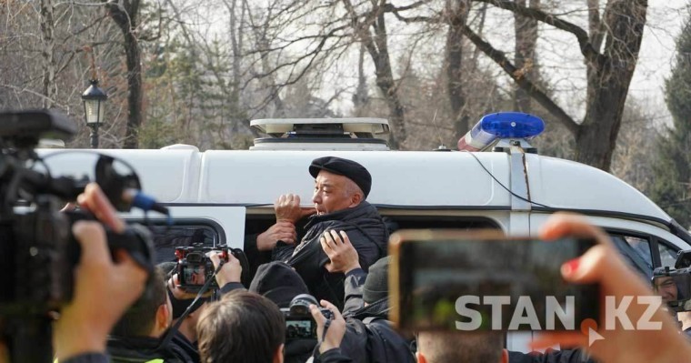 Құжаттан 422 қате табылған: Сенат ақпарат министрлігі әзірлеген заң жобасын кері қайтарды - Қазақстан жаңалықтары