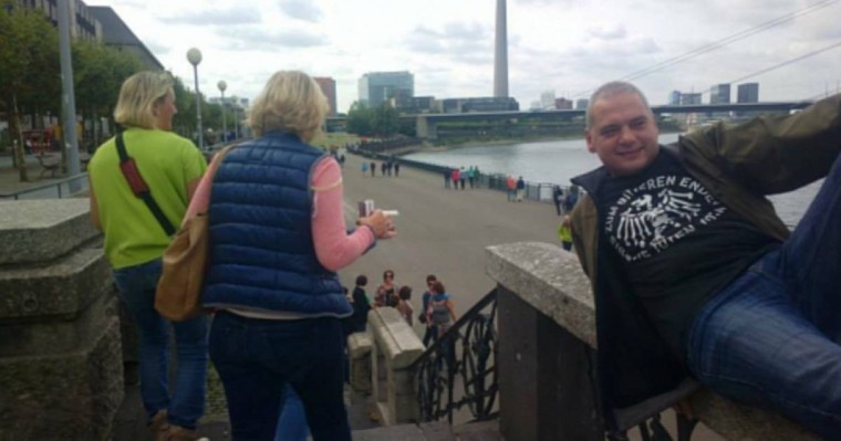 Қазақтарды "мамбет" деген редактор қызметінен босатылды