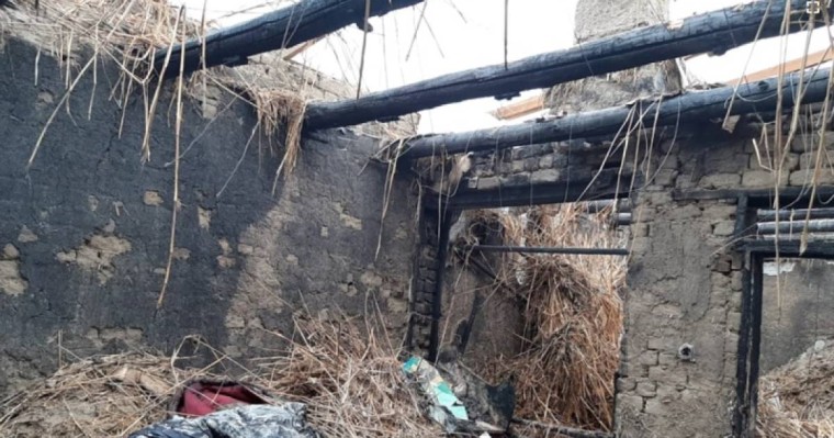 Бесіктегі сәби жанып кеткен. Қызылордада үй өртеніп, әйел 4 қызымен далаға шығып үлгерді