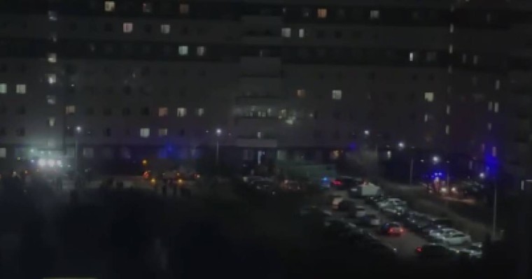 Астанадағы жатақхананың алдында атыс болды