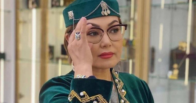 "Сағатының құны – 9 миллион теңге": Дана Нұржігіт баласына қымбат дүние сыйлайтын ата-аналарды сынады