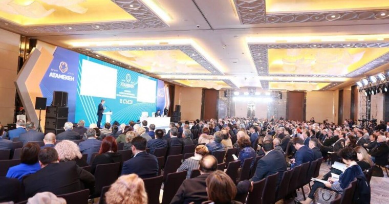 «Ұйымның болашағы бұлыңғыр». Депутат «Атамекеннің» жұмысын сынады