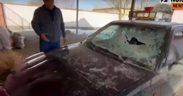 "Полицейлер қысым көрсетіп жатыр": Шиеліде қаскөйлерден жәбір көрген қария Тұрғамбаевтан көмек сұрап отыр