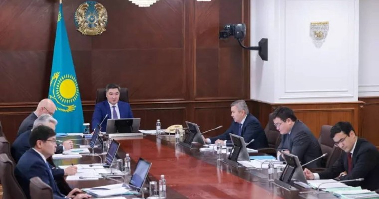 Олжас Бектенов "Бәйтерек" холдингінің саясатын қайта қарауды тапсырды