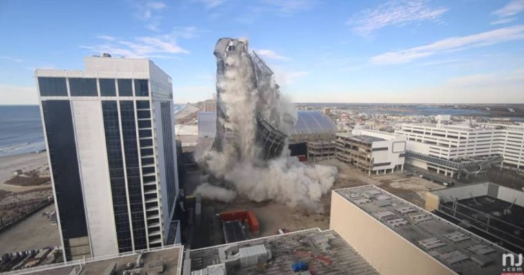 Трамп қонақ үйіндегі жарылыс видеоға түсіп қалды