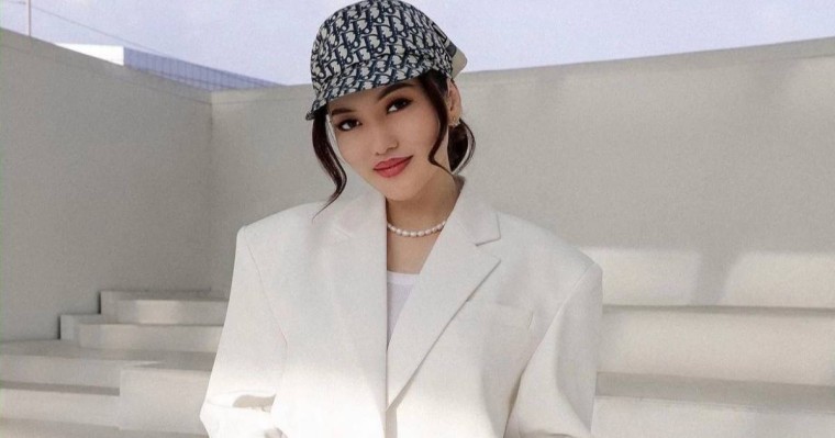 "Құдай мен күйеуім куә": Ерке Есмахан бетіне ота жасатты дегендерге жауап берді