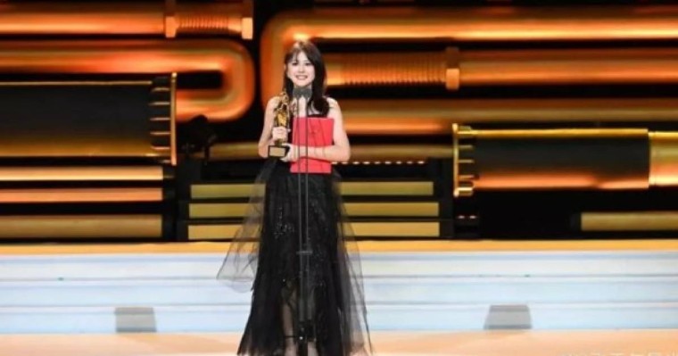 Қазақ қызы Қытайдағы ең жоғары мемлекеттік марапат - "үздік актриса" атағын иеленді (фото)