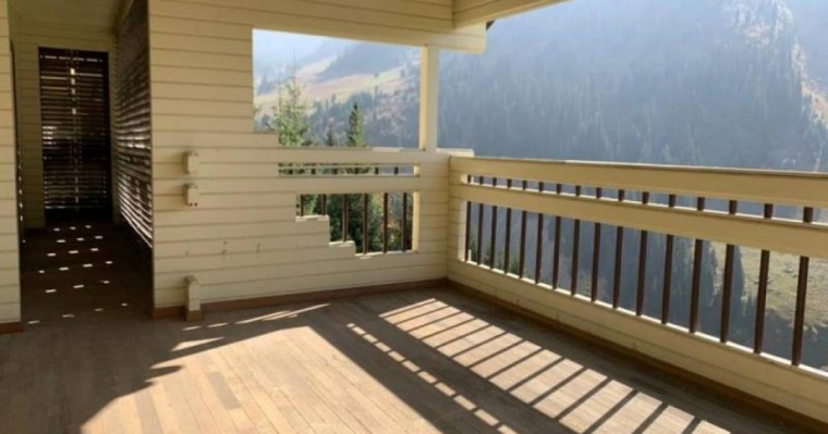 Алматыда  Сағынтаевтың экс-күйеу баласынан тәркіленген коттедж сатылды