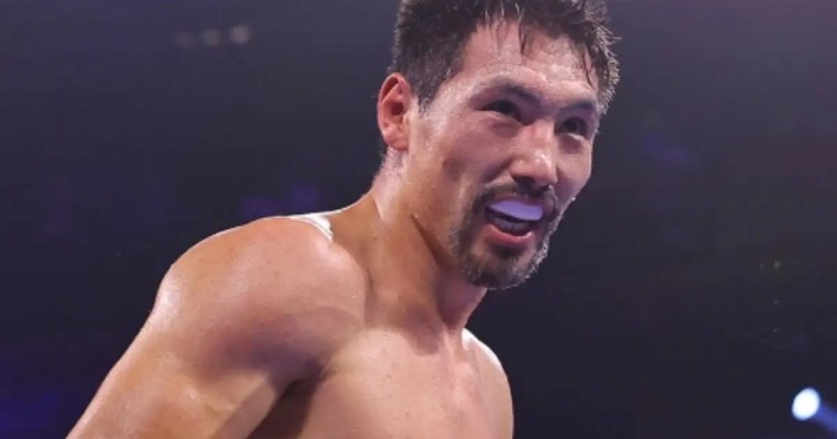 Жәнібек Әлімханұлы Канелоға үндеу жасады: «Мен орта салмақтың королімін»