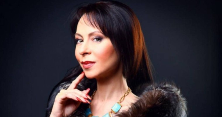 Өрттен зардап шеккен атақты әнші комада жатыр