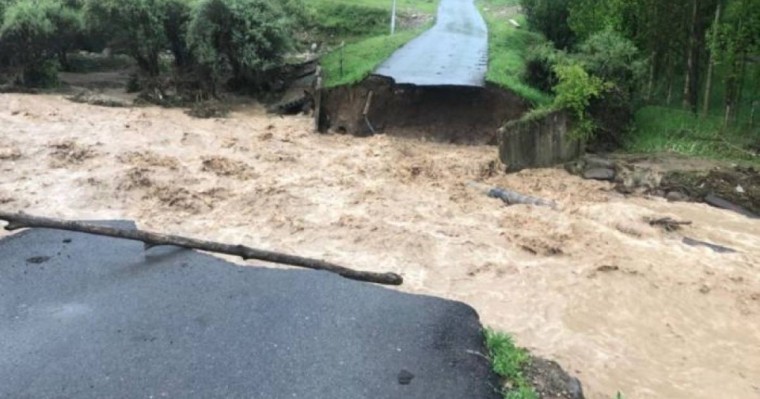 Түркістан облысында бірнеше көпір мен үй су астында қалды