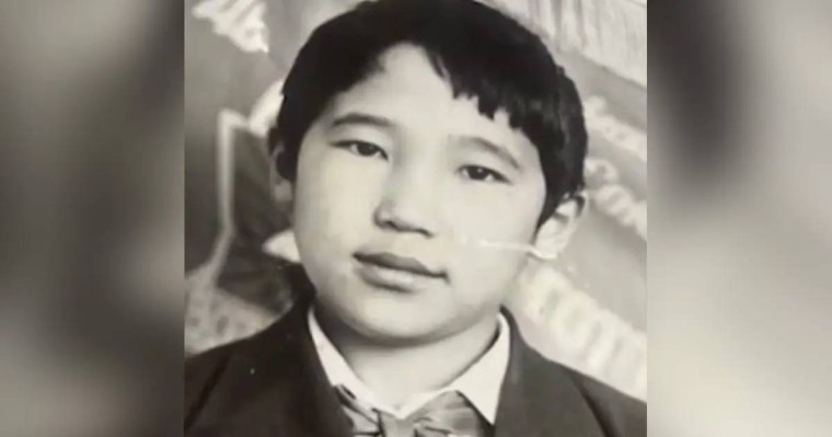 Нұрлан имам бала кезінде шөпке сіріңке тастап, үйін өртеп жібере жаздаған (ВИДЕО)