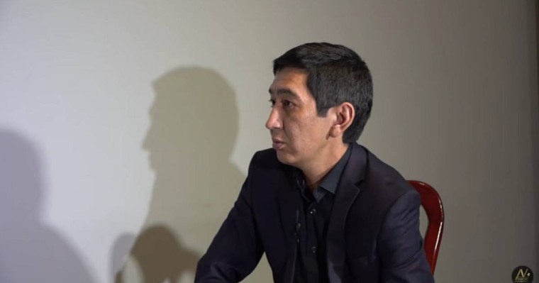 "Партиямды бәрібір құрамын". Ринат Зайытов өзін "өзгеріп кетіпсің" дегендерге жауап берді