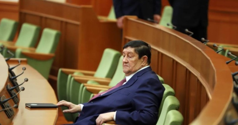 Шавкат Мирзияев ең қауіпті шенеунікті қызметтен босатты