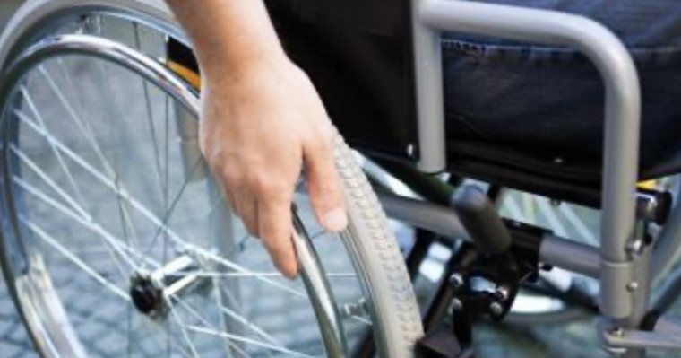 Жезқазғанда лауазымды шенеунік мүгедек қарттардың 44 млн теңгесін өз қалтасына басқан