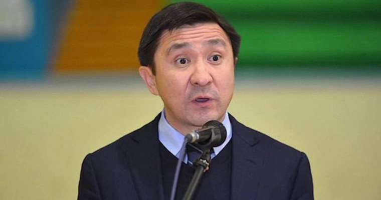 Миллиард теңгенің дауы: Ерлан Қожағапановты ауыр жемқорлық қылмысы үшін соттамақ