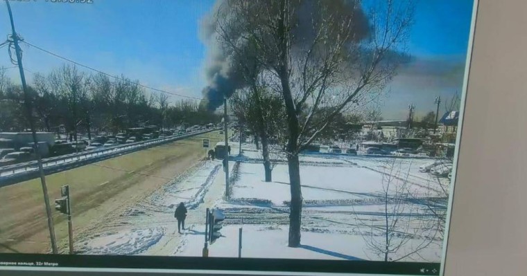 Алматыда “Алатау” базарындағы қойма өртенді