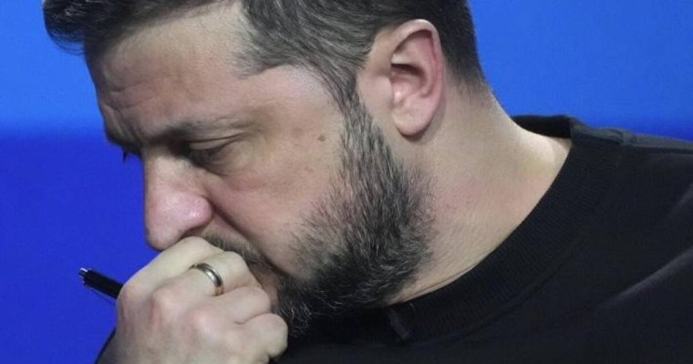 Зеленский: “Навальныйды Путин өлтірді”