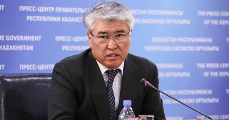 Экс-министрмен сұхбат: Арыстанбек Мұхамедиұлы неге қолын кескен?