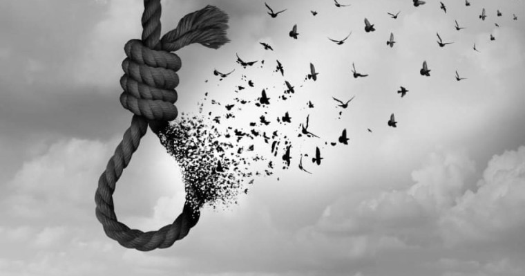 Ақмола облысында 15 жасар қыз үй ауласында асылып қалған