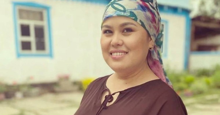 "Бақытты актрисамын": Күйеуімен бір телехикаяға түскен Дариға Бадықова жан сырын айтты (видео)