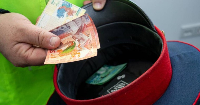 Өскеменде пара алғыш үш полицей 7 жылға сотталды