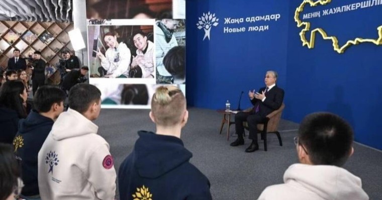 Жаңа адамдар: Жаңа елтаңбамыз жайлы ойланар кез келді