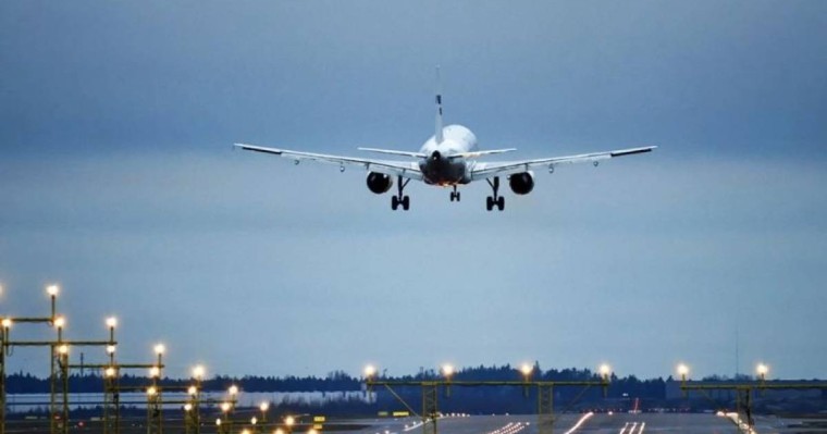 “Алматы-Орал” ұшағының бортында баланың жүрегі тоқтап қалды