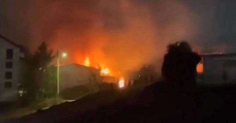 Түнгі клубта 51 адам тірідей жанып кетті (видео)