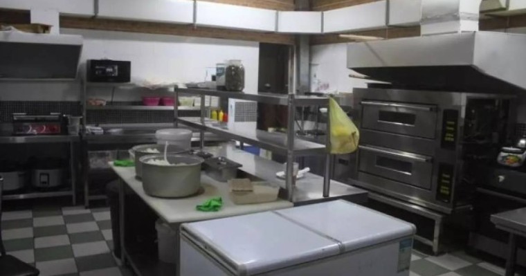 "98 адам ауруханада жатыр": Кентау кафесіндегі жаппай улану дерегі бойынша қылмыстық іс қозғалды