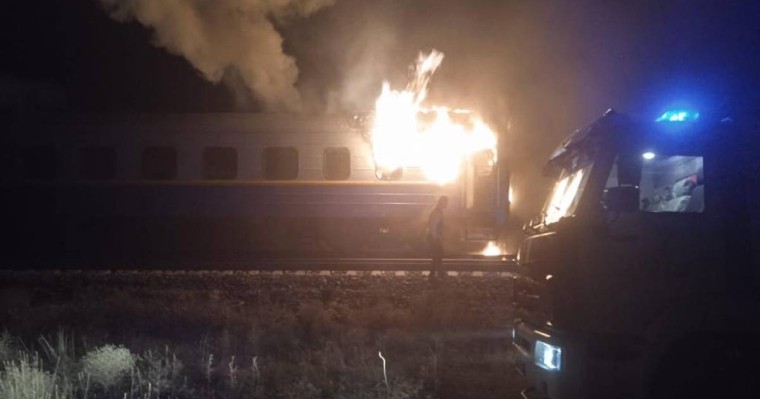 "Қызылорда-Семей" бағытындағы поезда өрт шықты (видео)