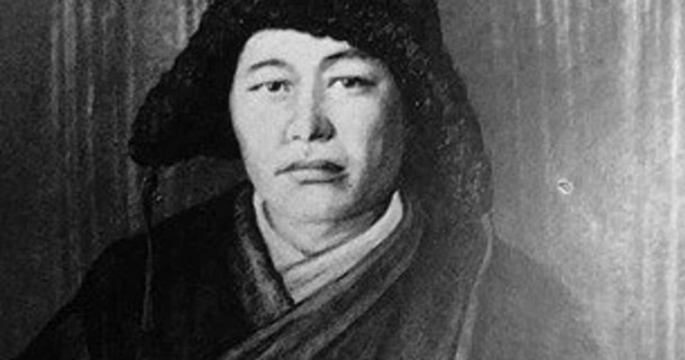 Әміре Қашаубайұлының қабірінің басына белгі тас орнатылмақ