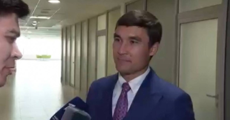 "Қазақша сөйлеңдер деп айтайын ба оларға?" - ана тілін менсінбейтін спортшылар кімдер? (ВИДЕО)