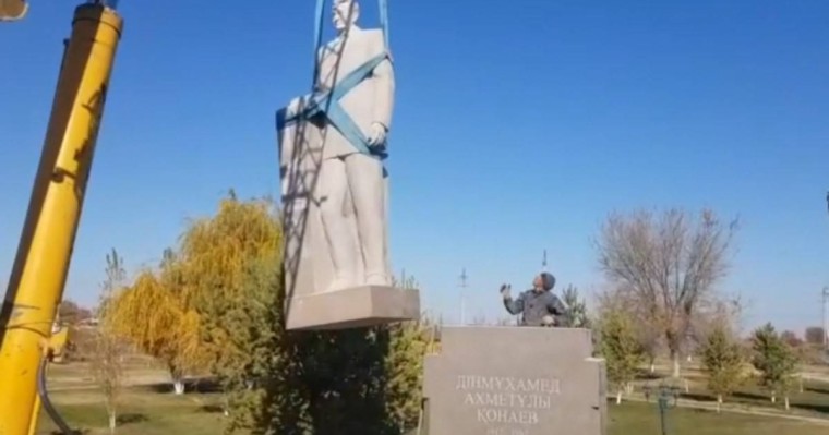 Алматы облысында Қонаевқа арналған атышулы ескерткіштің құрылысы тоқтады