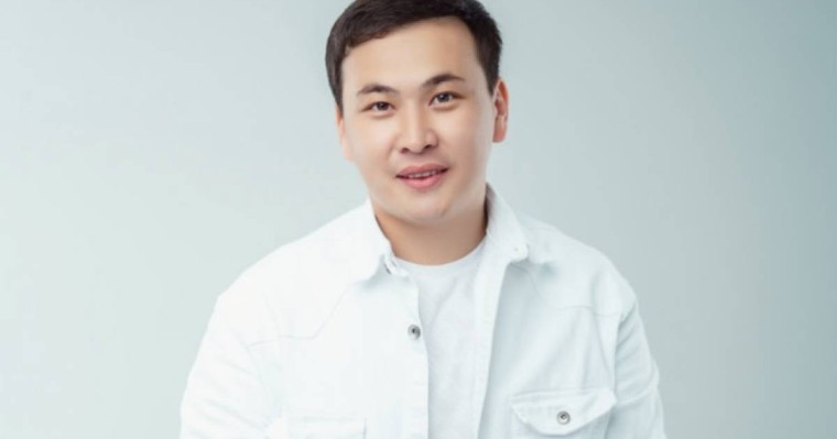 Көпшілікке танымал әнші жол апатына ұшырады