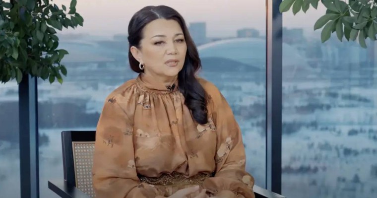 Димаш қазір ата-анасымен тұра ма? Светлана Айтбаева жауап берді