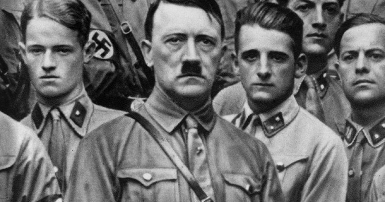 Гитлерден Пиночетке дейін: Ғалымдар фашизмнің белгілерін атады