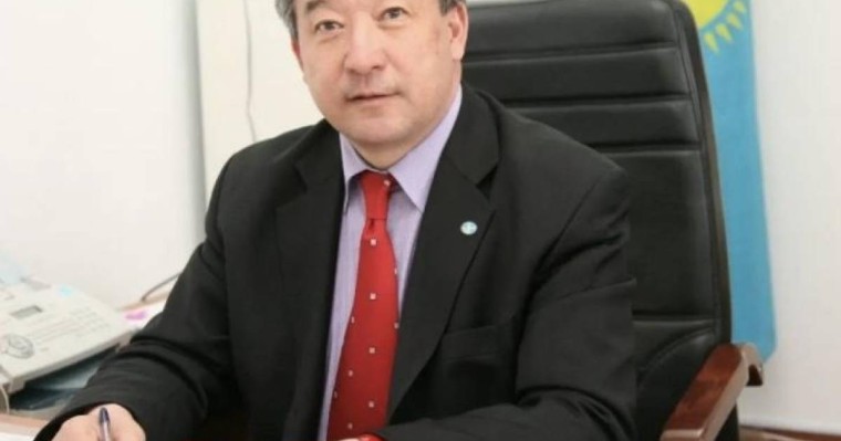 Есберген Алауханов: Елтаңбаны өзгерту – бір адам шешетін мәселе емес