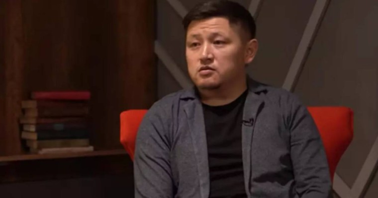 "Кейде өкінемін": Нұрболхан Шарапов Ләйлә Сұлтанқызымен болған арадағы дауға қатысты жан сырын ақтарды (ВИДЕО)