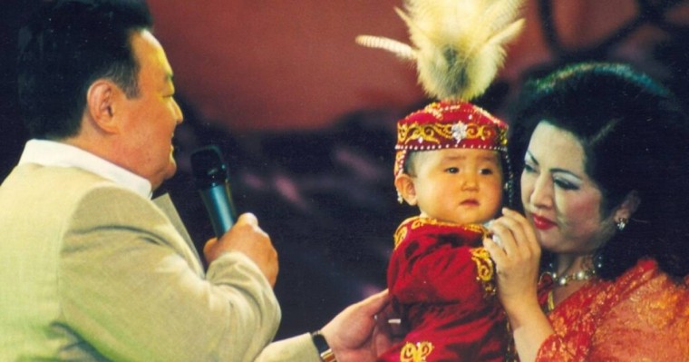 «Шындықтың жолында жанын берген». Қызы Заманбек Нұрқаділов туралы әсерлі видео жариялады