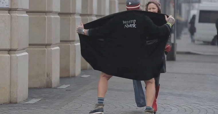 Семейде еркек жұртты сауда орталығында жыныс мүшесін көрсетіп шошытты