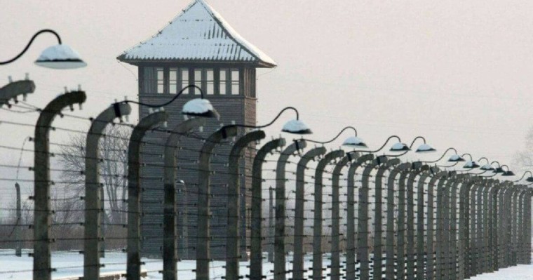 Қазақ тілін білмейтіндерді Ресейге депортациялап, лагерьлерге қамайық