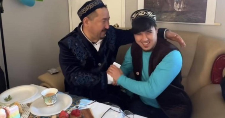 Нұрлан имам Филадельфияда екі жастың некесін қиды